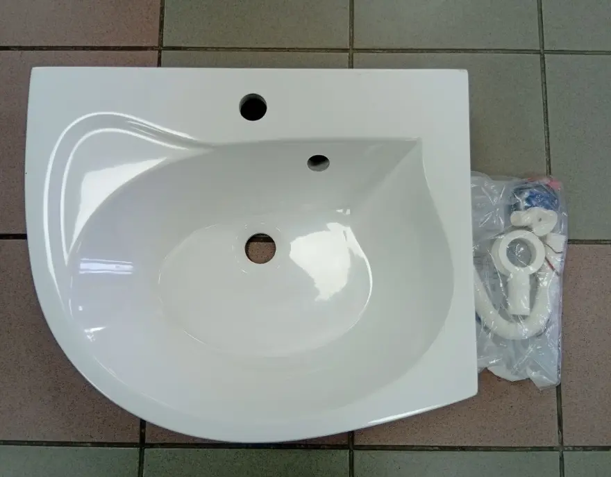 Умивальник кутовий  Ravak Rosa 55 x 40 см